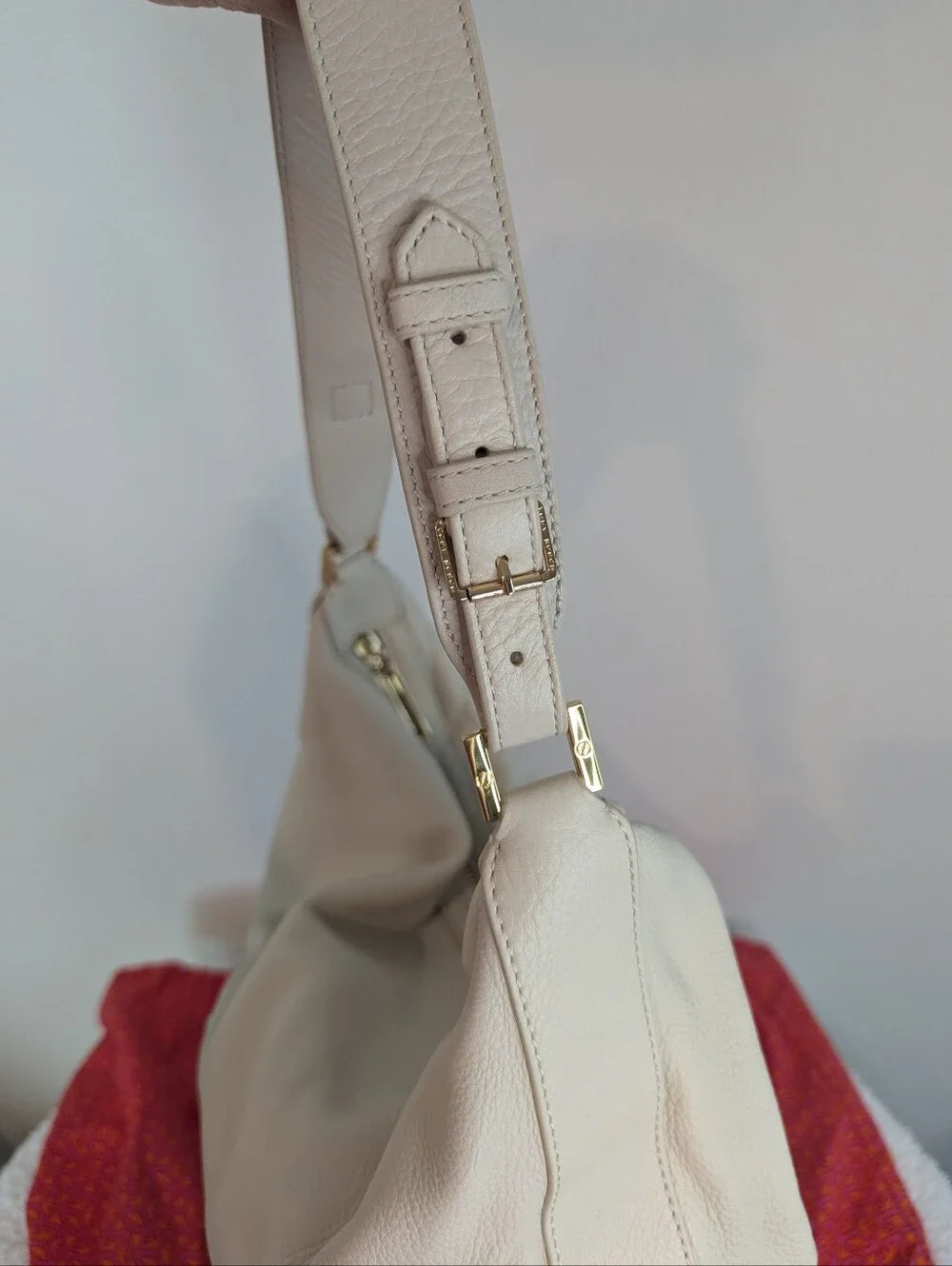 Tory Burch Kipp Hobo Bag Ivory Dust Pebbled Leather Gold Hardware